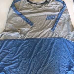 Nike Sportswear Large Tee